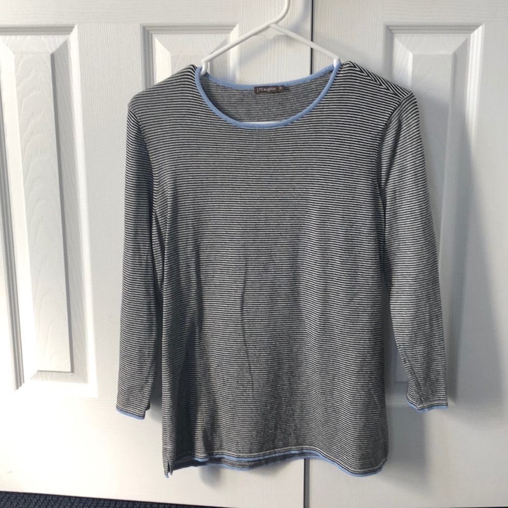 Women’s sweater